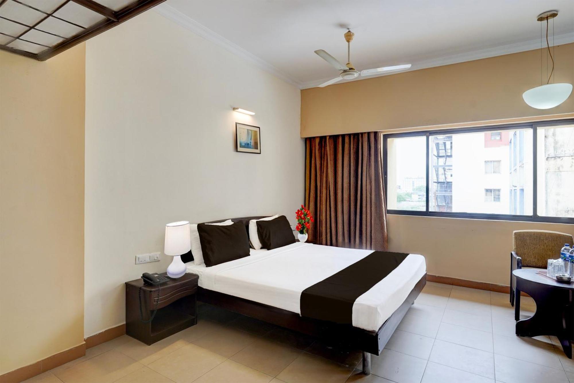Super Townhouse Koyambedu Hotel Chennai Exterior photo