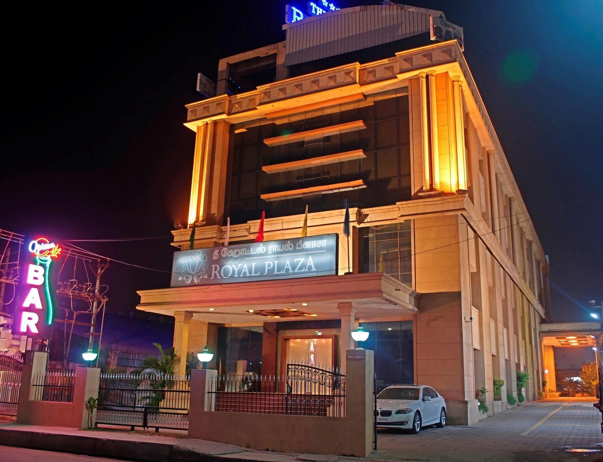 Super Townhouse Koyambedu Hotel Chennai Exterior photo